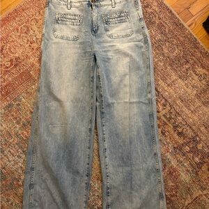 Old Navy Light Wash Wide Leg Jeans